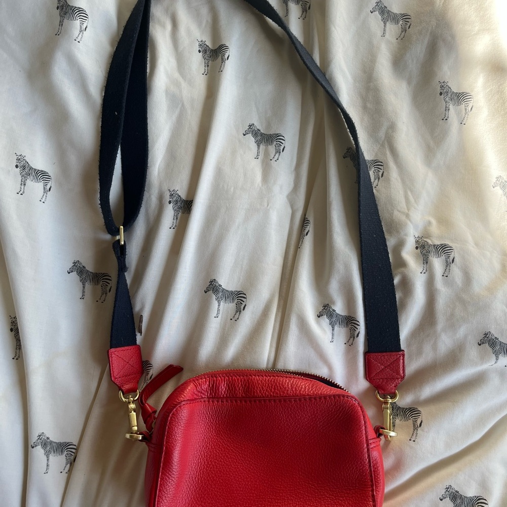 Boden red leather crossbody bag - Picture 7 of 9